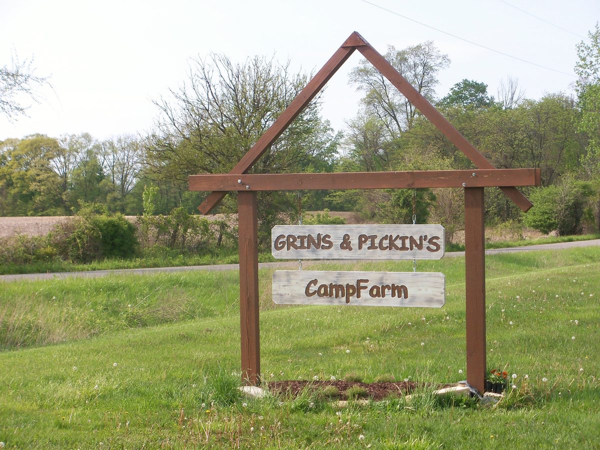 Grins & Pickin's CampFarm