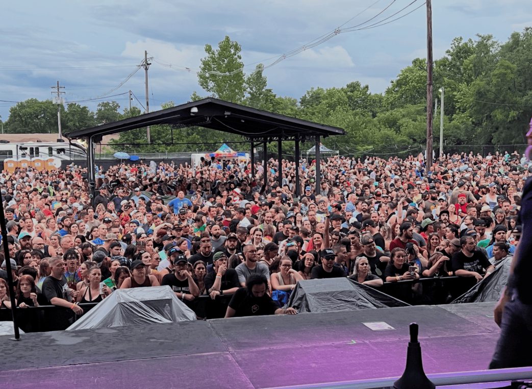 Riverfront Live
