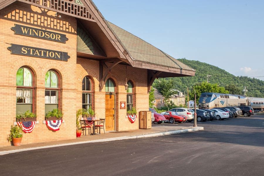 The Windsor Station Restaurant & Barroom